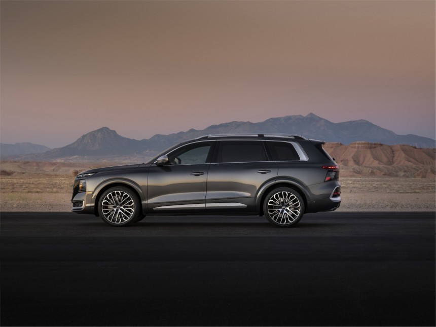 Битката на титаните: Новото Audi Q9 настъпва амбициозно срещу Mercedes-Benz GLS и BMW X7