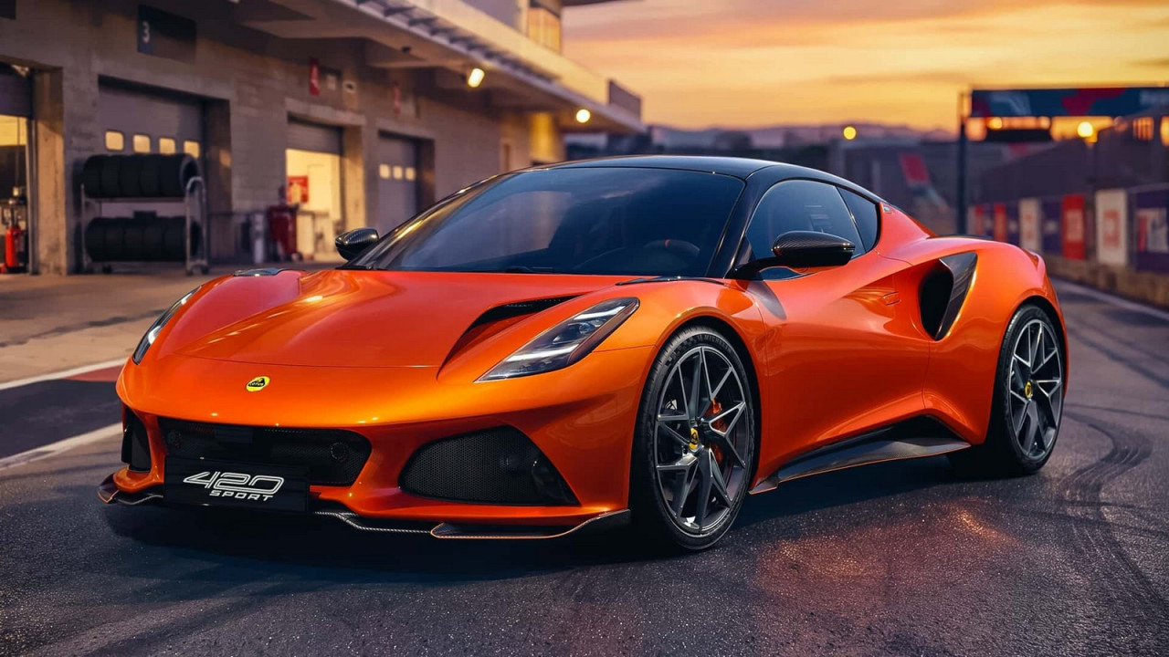 Чистокръвен британски характер с немско сърце: Новият Lotus Emira 420 Sport пренаписва стандартите в средномоторния клас