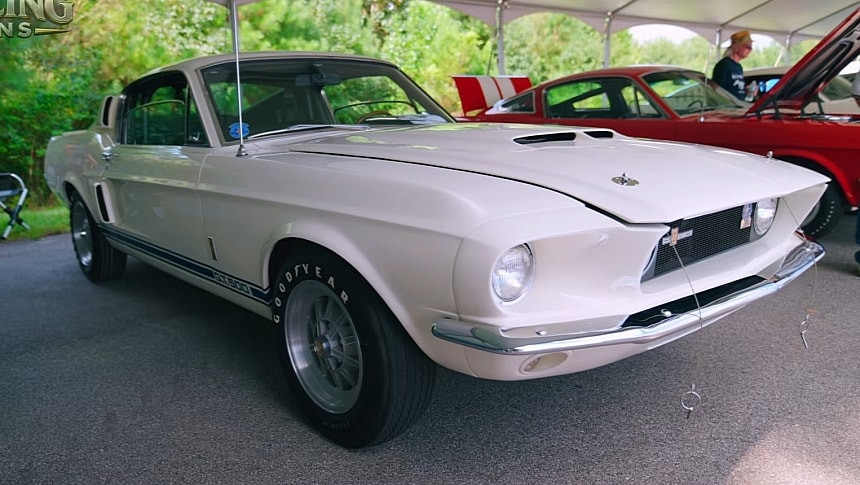 Половин век вярност: Легендарният Shelby Mustang GT500, който мина през банкови обири и се превърна в колекционерска икона