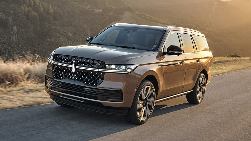Lincoln подготвя брутален рамов SUV: Американският луксозен бранд атакува територията на G-Class с ново оръжие на базата на Ford Bronco