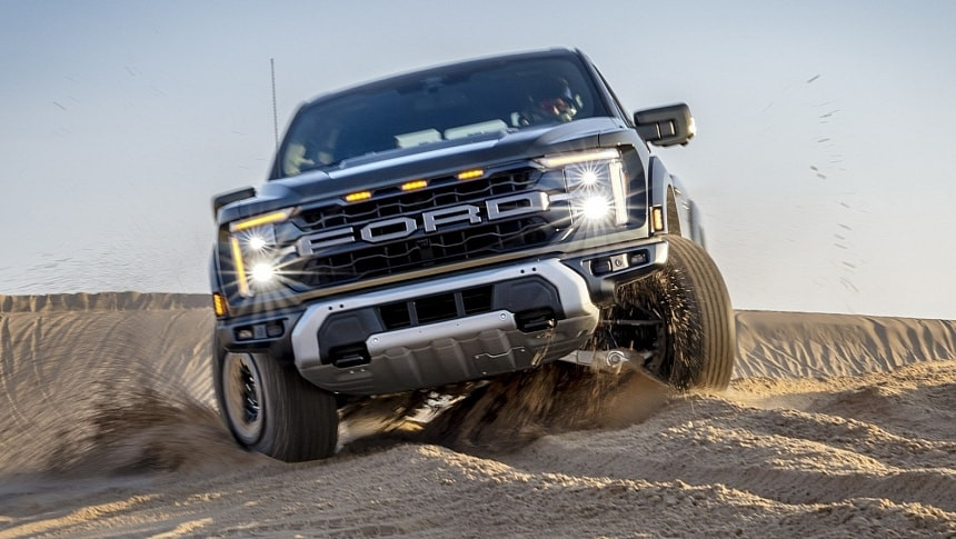 Електрифицирана мощ: Ford Racing подготвя високопроизводителни хибриди за следващото поколение офроуд машини Raptor
