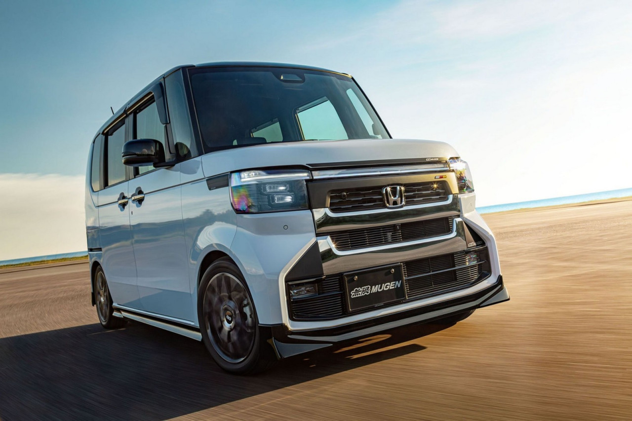 Mugen наточи Honda N-Box: Спортен дух и японска прецизност за популярния кей-ван!