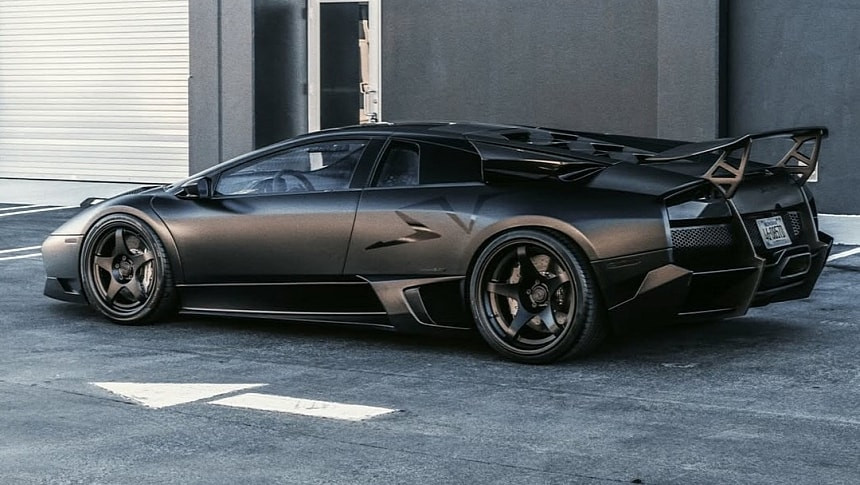 Lamborghini Murciélago SV с джанти AL13 за 10 000 долара впечатлява в изцяло черна визия