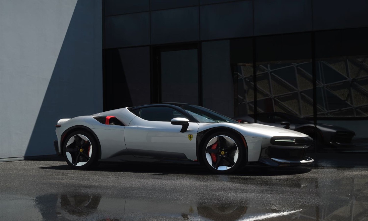 Ексклузивно от Маранело: Уникалното Ferrari CZ26 дебютира с мощност от 1000 к.с.
