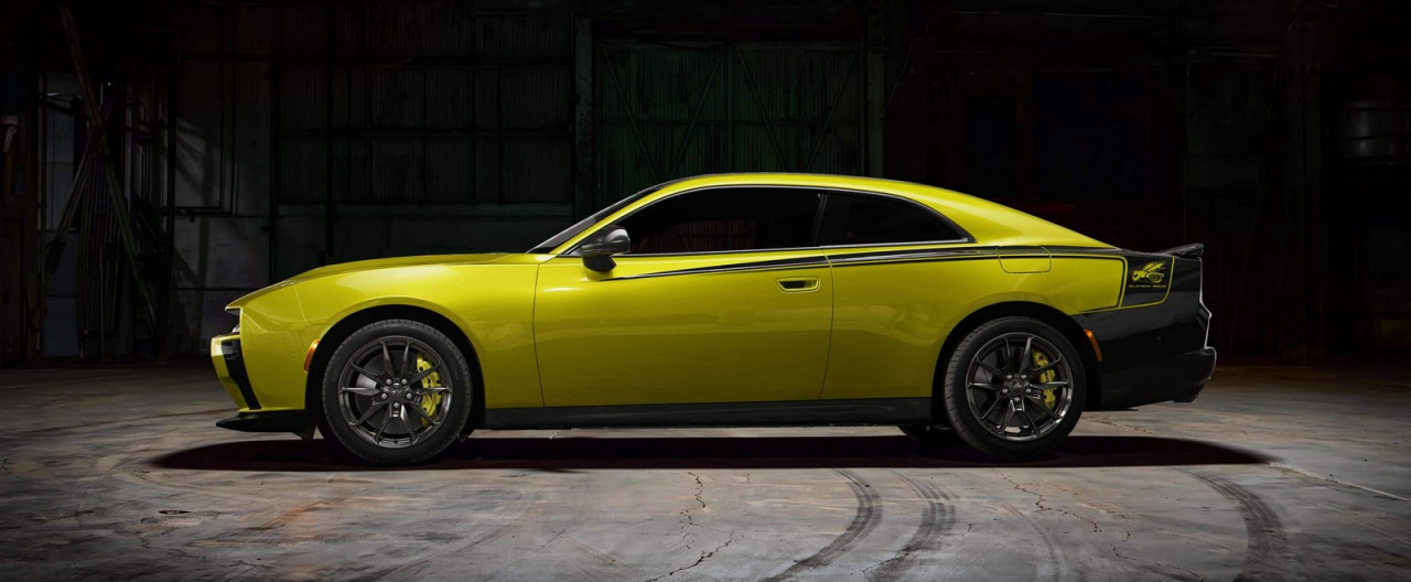 Истинска мускулна еволюция: Новият Dodge Charger Super Bee идва с 600 конски сили и пистов характер