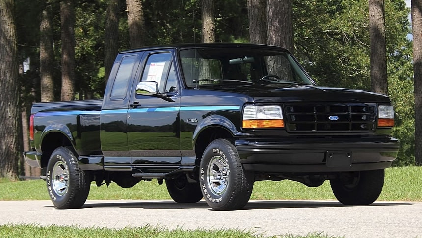 Истинска американска класика на търг: Запазен 1992 Ford F-150 Nite Edition с минимален пробег излиза отново на пазара