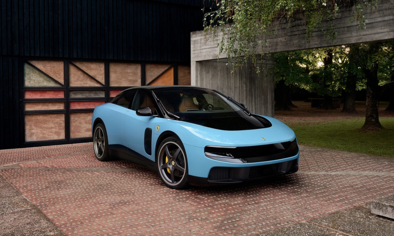 Революция в Маранело: Първото електрическо Ferrari Luce разпродадено до 2027 година въпреки споровете с дизайна