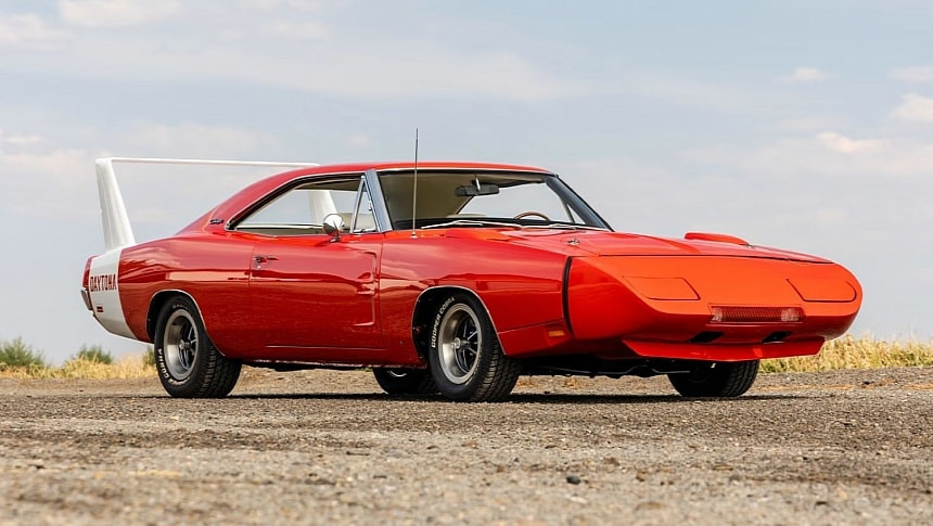 Dodge Charger Daytona HEMI оглавява най-бързите muscle car модели от 60-те