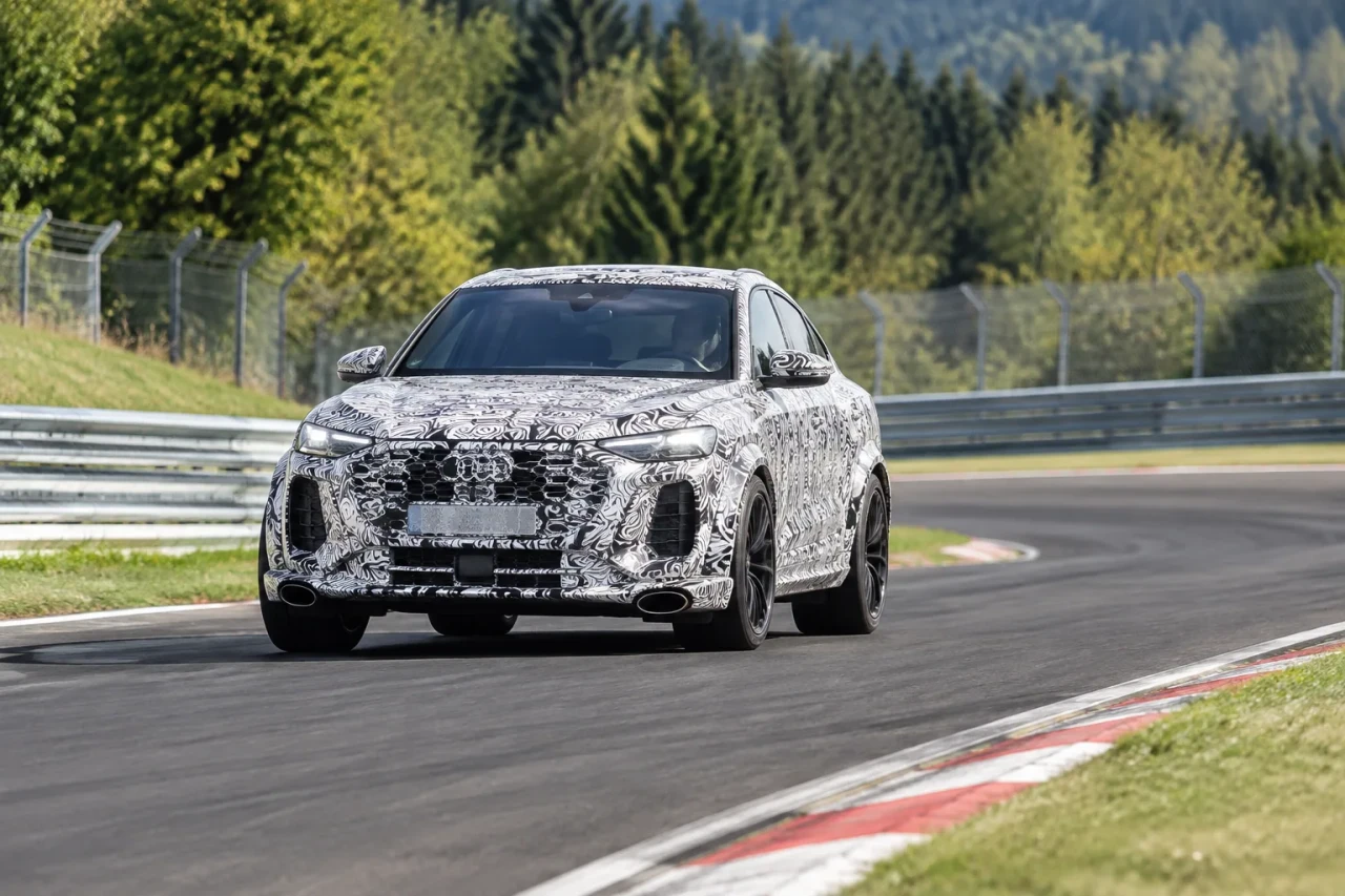Audi RS Q5 Sportback тества прототип на Нюрбургринг