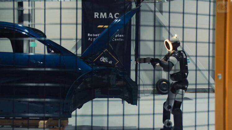 Boston Dynamics Atlas получи нова 4-пръстна ръка с 13 степени на свобода