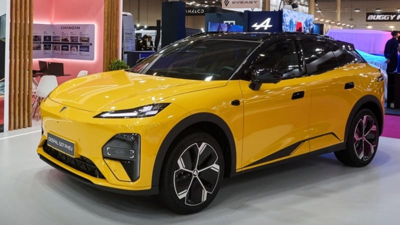 Changan Deepal S07 Ultra дебютира в Европа с 254 к.с., 100 км на ток и цена от 36 000 евро