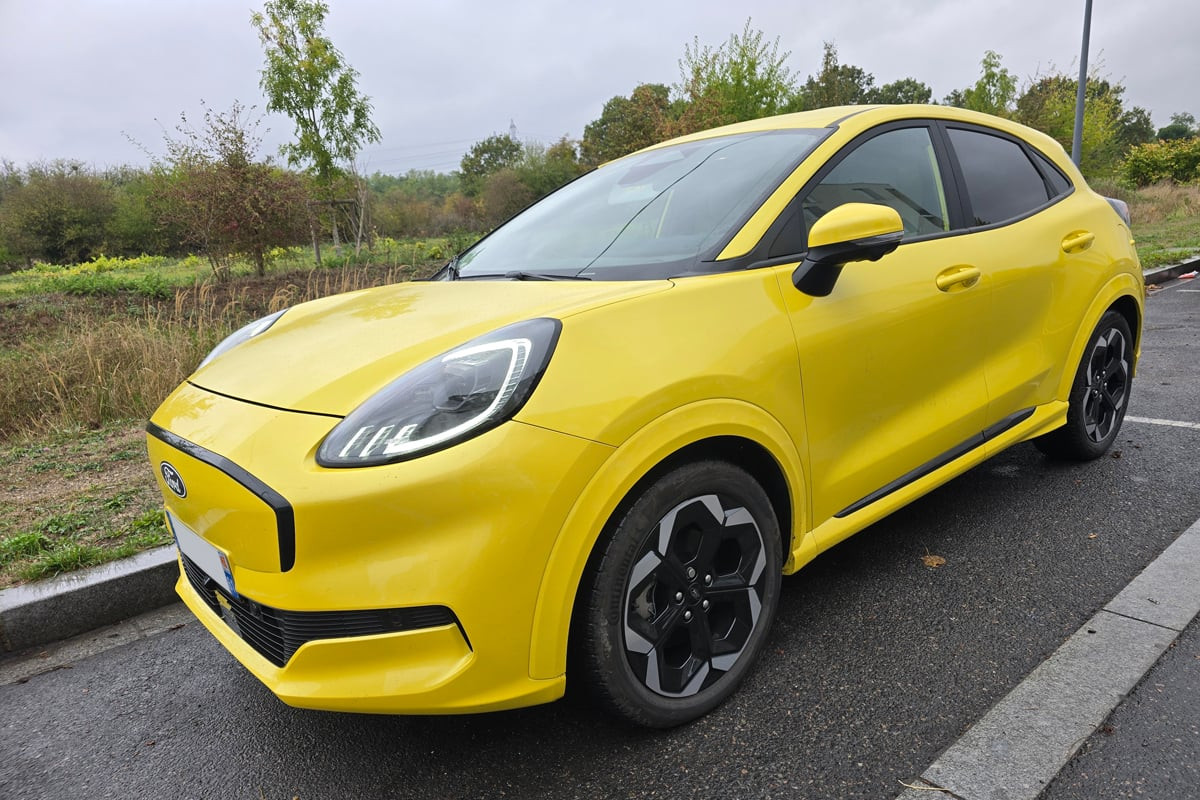 На 79 години той преминава на ток с Ford Puma Gen-E и не съжалява