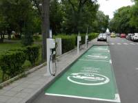 11 страни от ЕС има по-малко точки за заряд на електромобили от България