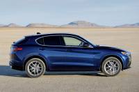 Електрическият наследник на Alfa Romeo Stelvio се очаква през 2026 г