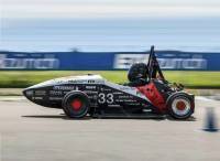 ВИДЕО: Най-бързата електрическа кола в света ускорява 0-100 км/ч за 0,96 секунди