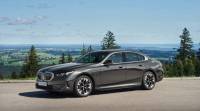 BMW представи две хибридни 5-Series