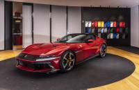 Ferrari изоставя сателитната навигация заради Apple и Android