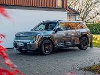 Тест драйв на Kia EV9: Електрически лукс на колела