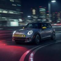 Бъдещите Mini EV може да са със задно предаване