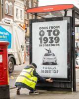 Рекламна кампания в Лондон атакува Tesla и Илон Мъск