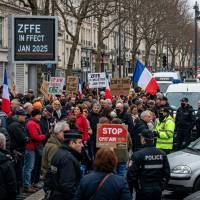 Ще бъдат ли премахнати Зоните с ниски емисии във Франция?