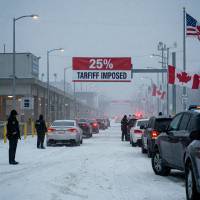 Канада въвежда 25% мито върху вносни автомобили от САЩ