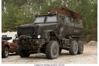 Аукционът на The Walking Dead предлага кемпера на Дейл и моторите на Дарил