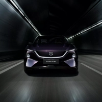 Mazda EZ-60 дебютира в Китай с цена от 16 800 долара