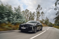 DS №4 E-Tense – електрическата стъпка на френската премиум компактна кола