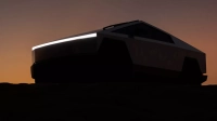 Tesla коригира яркостта на Cybertruck с OTA ъпдейт – без сервиз!