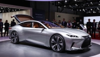Lexus LS Concept: шест колела и ново измерение на лукса