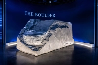 Mercedes загатва за новия Sprinter с концептуалната скулптура THE BOuLDER