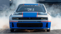 Новият Dodge Charger Hustle Stuff Drag Pack идва с Hemi V-8