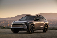 Най-мощната Toyota bZ досега идва като Woodland и стартира от 45 300 долара