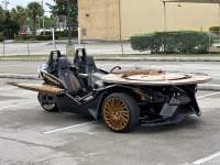 Модифициран Polaris Slingshot S от 2018 г. с визия на USS Discovery остана непродаден