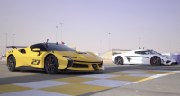 Ferrari SF90 XX срещу Koenigsegg Regera: драг дуел на 402 м