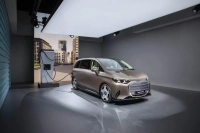 Mercedes-Benz VLE дебютира в Испания с 707 км пробег