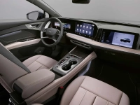Audi Q4 e-tron получава три дисплея и до 592 км пробег