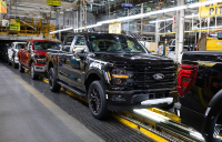 Ford прибира 1,3 млрд. от мита, но разходите растат