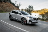 Acura MDX остава SUV легенда с почти вечна надеждност