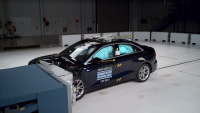 Audi A3 Sedan 2026 с отлични резултати в IIHS тестове