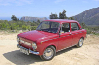 SEAT превърна Fiat 850 в практичен семеен седан