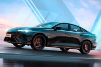Changan Uni-V 2026 в Русия: 2.0T мотор и нова цена