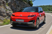 Nissan Micra EV измина 1012 км без планиране на зарежданията