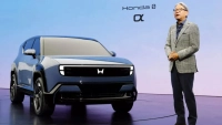 Бивши ръководители на Honda искат оставката на Мибе