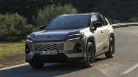 Toyota RAV4 става изцяло хибрид и вдига мощността