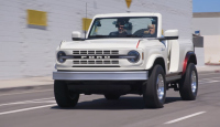 Jay Leno подкара Ford Bronco Roadster Concept: Връщане към корените от 1966 г.