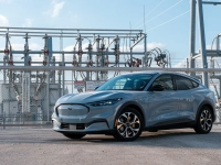 Ford изключва Mustang Mach-E от новата EV платформа – какво означава това