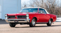 Pontiac GTO 1965: оцелелият Tri-Power мускулен легенда