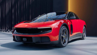 Ferrari уволни шефа по маркетинг след критиките към Luce